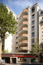 France, Ile de France, paris 19e arrondissement, 10 avenue simon bolivar, immeuble en zigzag, facade, balcons,
