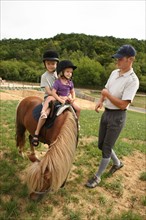 France, Haute Normandie, eure, pays d'evreux, club equestre de valeme, poney club, equitation, initiation enfants,