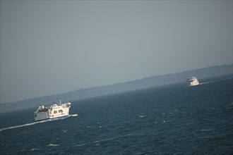 France, Bretagne, morbihan, quiberon, port maria, bateaux, chalutiers, ferry assurant la liaison avec belle ile en mer, compagnie oceane,