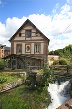 France, Haute Normandie, seine maritime, pays de bray, saint saens, riviere la varenne, moulin du pont du thil,