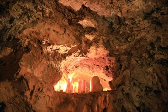 france, region midi pyrenees, tarn et garonne, 82, gorges de l'aveyron, sain antonin noble val, grotte du bosc, stalactites, concretions, speleologie, visites, tourisme,