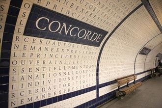 France, ile de france, paris 8e arrondissement, station de metro concorde, ligne 12.
Date : 2011-2012