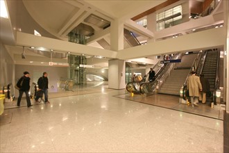 paris 13, station de metro, olympiades, ligne 14 ouverte en 2007
Date : 2011-2012