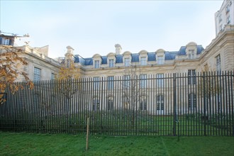 France, ile de france, paris 3e arrondissement, le marais, jardin anne frank, facade sur jardin de l'hotel de saint aignan (dita ussi d'avaux) musee du judaisme, 
Date : 2011-2012