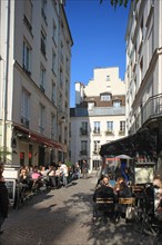 France, ile de france, paris, le marais, 4e arrondissement, place du marche sainte catherine, restaurants.
Date : 2011-2012