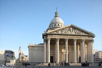 France, ile de france, paris 5e arrondissement, rue soufflot, pantheon, place des grands hommes, colonnade.
Date : 2011-2012