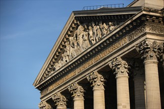 France, ile de france, paris 5e arrondissement, rue soufflot, pantheon, place des grands hommes, colonnade, fronton.
Date : 2011-2012