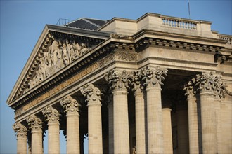 France, ile de france, paris 5e arrondissement, rue soufflot, pantheon, place des grands hommes, colonnade, fronton.
Date : 2011-2012