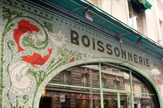 France, ile de france, paris 6e arrondissement, 68 rue de Seine ancienne poissonnerie, bar restaurant la boissonnerie, detail mosaique.
Date : 2011-2012