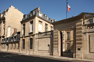 France, ile de france, paris 7e arrondissement, 72-74 rue de varenne, voisinage de batiments, hotel particulier, hotel de castries.
Date : 2011-2012