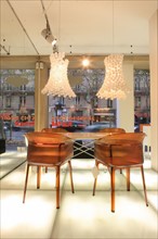France, ile de france, paris 7e arrondissement, 242 boulevard saint germain, showroom kartell, design, mobilier, decoration

Date : 2011-2012