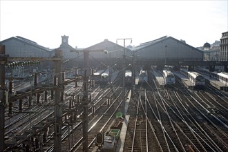 France, ile de france, paris 8e arrondissement, gare saint lazare, train, voies ferrees, sncf, rail,  place de l'europe

Date : 2011-2012