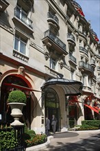 France, ile de france, paris 8e arrondissement, avenue montaigne, hotel plaza athenee, palace, hotellerie de luxe, marlene dietrich

Date : 2011-2012