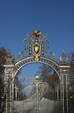 France, ile de france, paris 8e arrondissement, avenue gabriel, palais d'el elysee, detail grille du jardin, coq, rf

Date : 2011-2012
