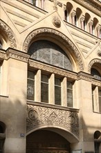 France, ile de france, paris  9e arrondissement, 25 rue blanche, facade de l'eglise evangelique allemande, detail bas relief

Date : 2011-2012