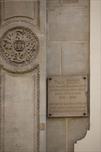 France, ile de france, paris 9e arrondissement,  9 rue victor masse, facade d'immeuble, detail,  plaque paul eudel 

Date : 2011-2012