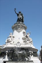 France, ile de france, paris, 11e arrondissement, place de la republique, statue 

Date : 2011-2012