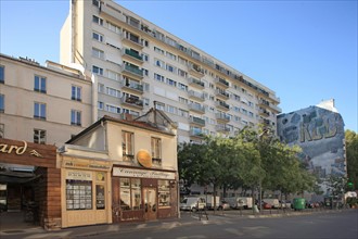 France, ile de france, paris, 11e arrondissement, 52 rue de la roquette, immeuble en retrait

Date : 2011-2012