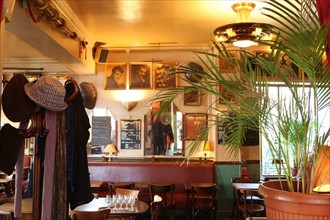 France, ile de france, paris 11e arrondissement, 16 rue saint sabin, cafe de l'industrie

Date : 2011-2012