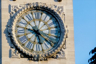 France, ile de france, paris, 12e arrondissement,gare de lyon, horloge sur beffroi

Date : 2011-2012