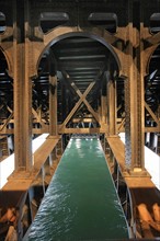 France, ile de france, paris 8e arrondissement, sous le pont alexandre III, poutrelles et rivets, ateliers fives lille, 1905,