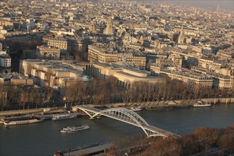 France, ile de france, paris 7e arrondissement, tour eiffel, vue depuis le 2e etage, passerelle debilly, seine, bateau, palais de tokyo,