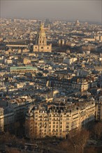 France, ile de france, paris 7e arrondissement, tour eiffel, vue depuis le 2e etage, vers les invalides, toits,