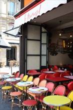 France, ile de france, paris, 14e arrondissement, rue de la gaite, bar, le tournesol,


Date : 2011-2012