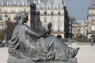 France, ile de france, paris 1er arrondissement, jardin des tuileries, sculptures d'aristide maillol, monument aux morts de port vendres,