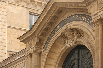 France, ile de france, paris 1er arrondissement, rue la vrilliere, banque de france, hotel de toulouse dit aussi de la vrilliere, portail sur rue,