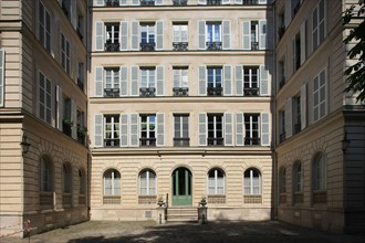 France, ile de france, paris 9e arrondissement, 41-47 rue des martyrs, maison dite Rognon, immeubles sur cour,