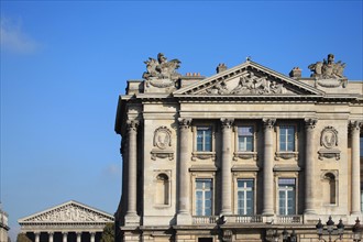 france, region ile de france, paris 8e arrondissement, place de la concorde, hotel de la marine, ancien ministere, facade et fronton de l'eglise de la madeleine,


Date : Ete 2012