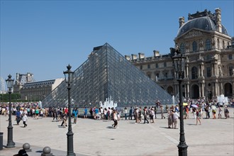 France, Region Ile de France, Paris 1er arrondissement, Musee du Louvre, place de la Pyramide, Ieoh Ming Pei,