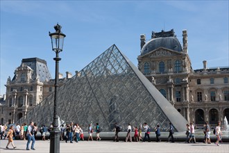 France, Region Ile de France, Paris 1er arrondissement, Musee du Louvre, cour de la Pyramide,