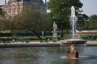 France, Region Ile de France, Paris, 1er arrondissement, jardin des Tuileries, bassin, fontaine