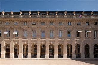 France, Region Ile de France, Paris 1er arrondissement, Jardin du Palais Royal, Galerie de Beaujolais, arcades
