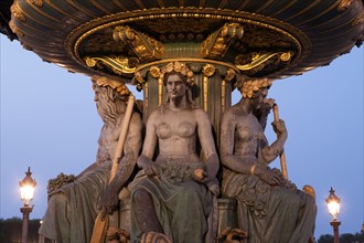 France, Region Ile de France, Paris 8e arrondissement, place de la Concorde, huit, fontaines, obelisque,