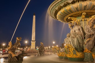 France, Région Ile de France, Paris 8e arrondissement, place de la Concorde, fontaines, obélisque,