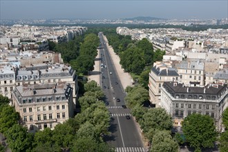 France, Region Ile de France, Paris 8e arrondissement, place Charles de Gaulle, place de l'Etoile, au sommet de l'Arc de Triomphe, panorama