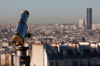 France, Region Ile de France, Paris 18e arrondissement, Montmartre, vue sur les toits, Tour Montparnasse,