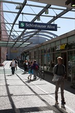 Allemagne (Germany), Berlin, Prenzlauer Berg, metro, S-Bahn, station Schonhauser Allee, transport urbain,