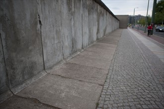 Allemagne (Germany), Berlin, Bernauer Strasse, Mur de Berlin, autour du memorial du mur,