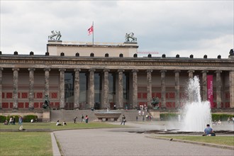 Allemagne (Germany), Berlin, Museuminsell (Ile aux Musees), Altes Museum, musee, colonnade