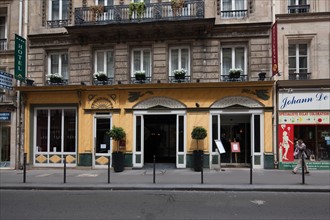 France, Ile de France, Paris, 8e arrondissement, 6 rue Chauveau Lagarde, restaurant, ancienne facade Empire