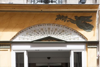 France, Ile de France, Paris, 8e arrondissement, 6 rue Chauveau Lagarde, restaurant, ancienne facade Empire