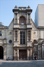 France, Ile de France, Paris 6e arrondissement, rue Bonaparte, Ecole nationale Superieure des Beaux-Arts (ENSBA), ancien portique du chateau d'Anet,