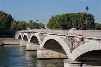 Austerlitz bridge, Paris