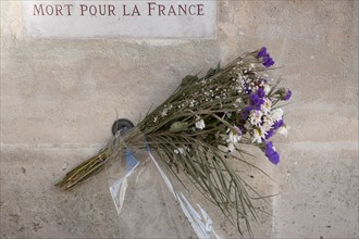France, Région Ile de France, Paris 6e arrondissement, bouquet de la mairie de Paris sur le mur de
