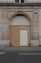 France, Région Ile de France, Paris 6e arrondissement, 74 Rue Bonaparte, porche d'entrée d'un
