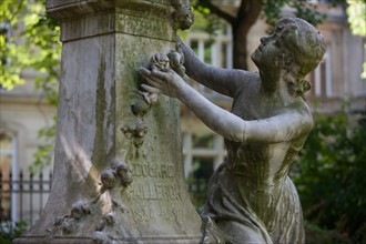 France, Région Ile de France, Paris 8e arrondissement, Parc Monceau, sculpture, statue d'Edouard